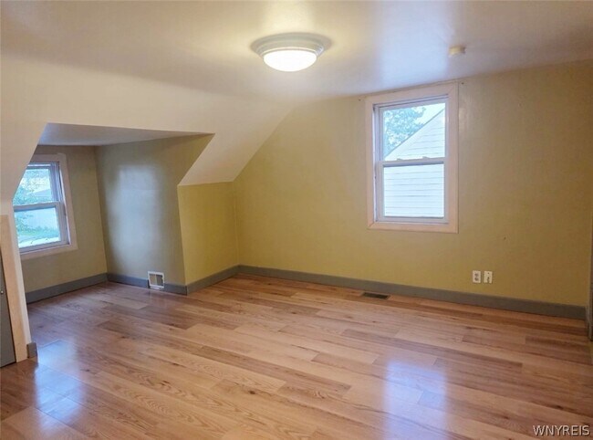 Building Photo - 80 Midland Dr