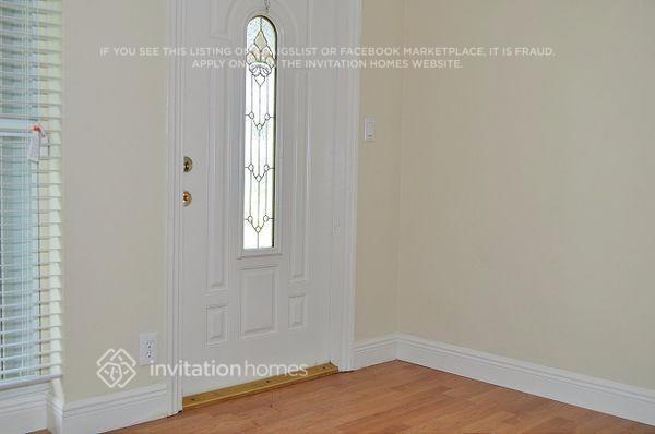 Building Photo - 1755 SW 37th Way