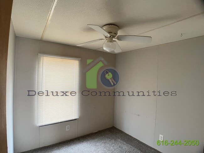 Building Photo - 2 Bed 1 Bath Mobile Home COMING SOON!