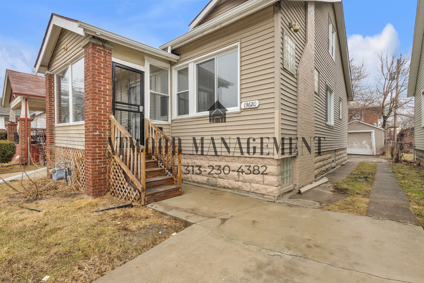 Building Photo - This beautifully updated 4-bedroom, 1-bath single-family home is ready for move-in!