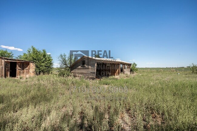 Building Photo - 1530 33rd Ln