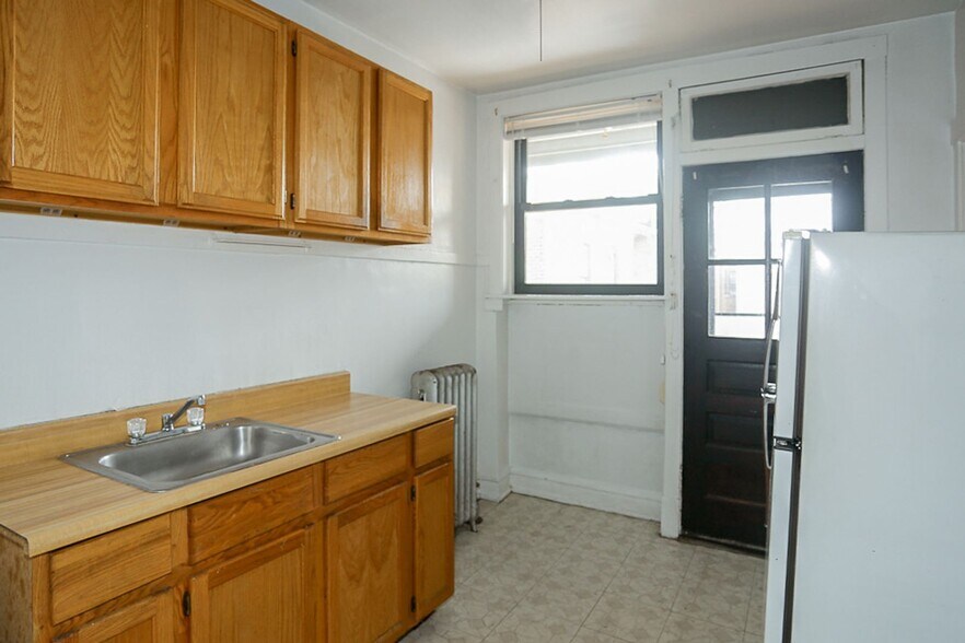 Building Photo - 2606 W Gunnison St