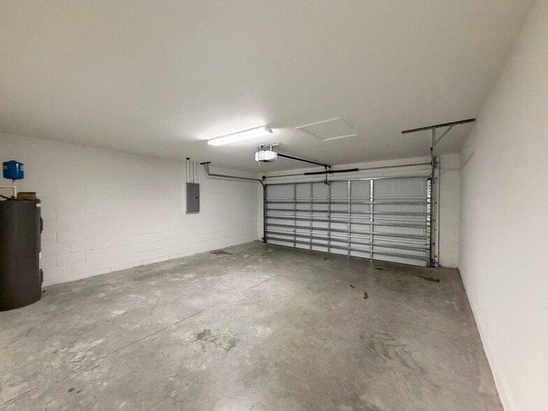 Building Photo - 2330 W Juan Vega Ln