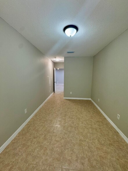 Building Photo - 197 Dairy Rd