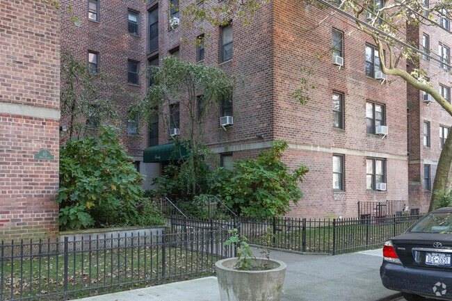 Building Photo - 20-40 89th St