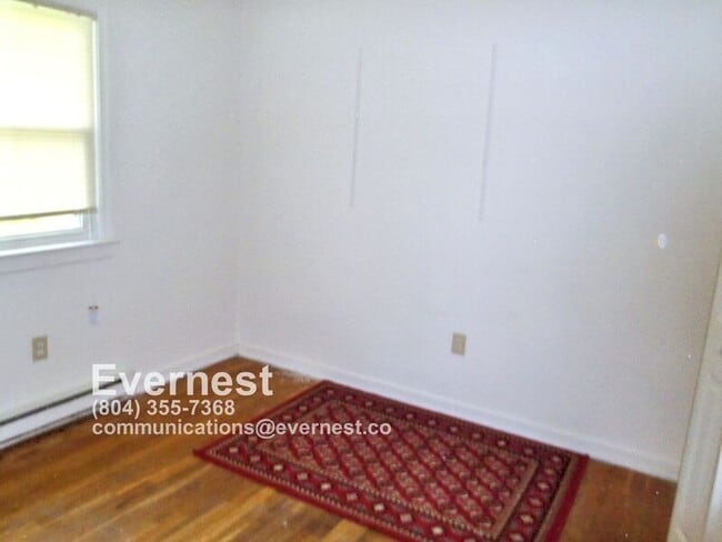 Building Photo - 2413 Hobart Rd