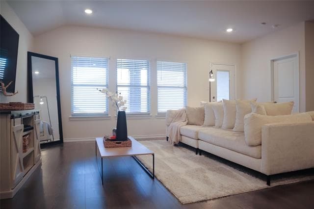 Building Photo - 3025 Zinnia St