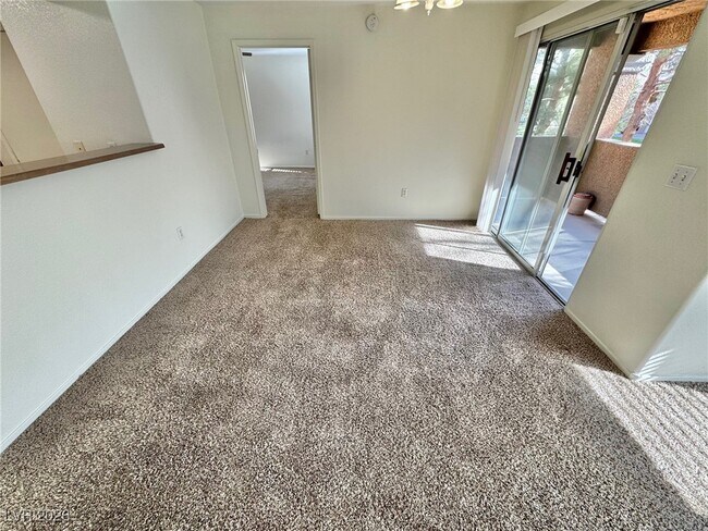 Building Photo - 555 E Silverado Ranch Blvd