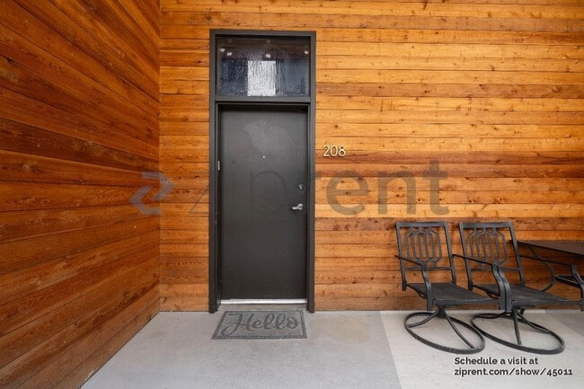 Building Photo - 1801 2nd Ave N
