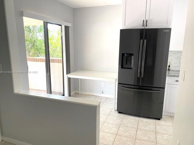 Building Photo - 12024 Royal Palm Blvd