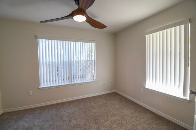 Building Photo - 735 Loblolly Bay Dr