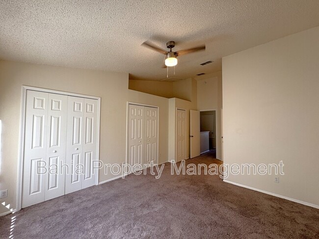 Building Photo - 5528 Carrollwood Key Dr