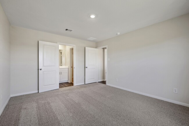 Building Photo - 10410 Red Cardinal Dr