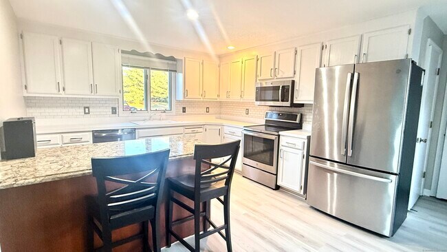 Primary Photo - 20 Arthur Dr