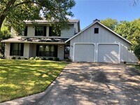 Building Photo - 1705 Pebble Brook Dr