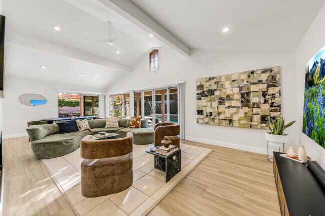 Building Photo - 45455 Crow Cir