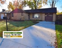Building Photo - Furnished or unfurnished 4 bedroom 3 full bath home near the University of Notre Dame.