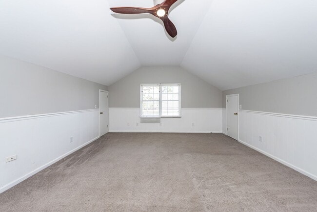 Building Photo - 4 Bedroom, 2.5 Bathroom Home in Tall Pines...