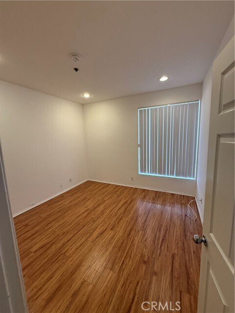 Building Photo - 8614 Burton Way
