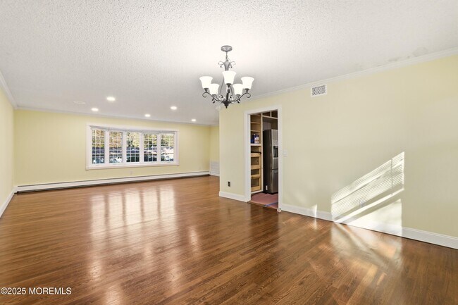 Building Photo - 601 Duchess Ct