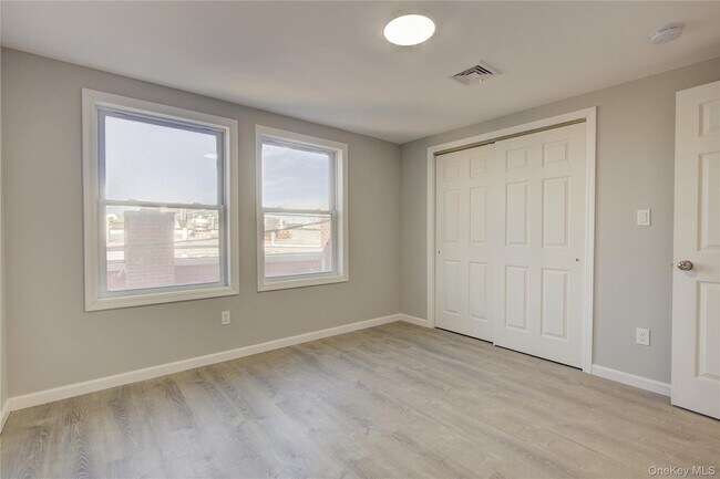 Building Photo - 46 Kentucky St