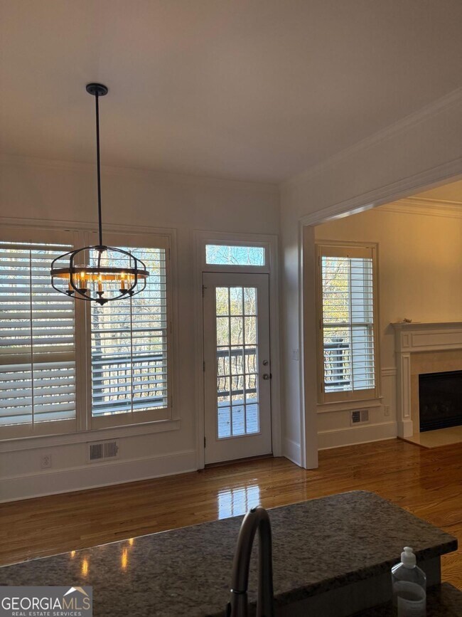 Building Photo - 4703 Legacy Cove Ln