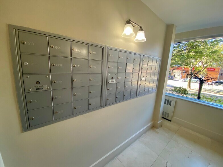 Building Photo - 500 Central Ave