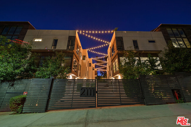 Building Photo - 2111 N Cahuenga Blvd