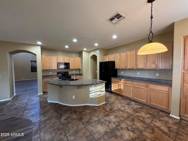 Building Photo - 11960 W Lewis Ave