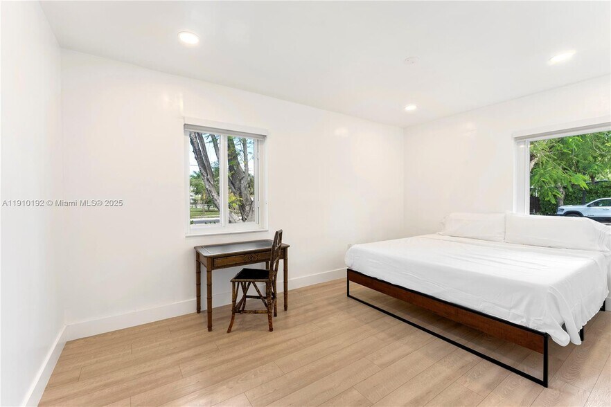 Building Photo - 810 NW 7th St