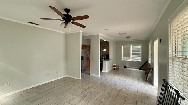 Building Photo - 325 W Jean St