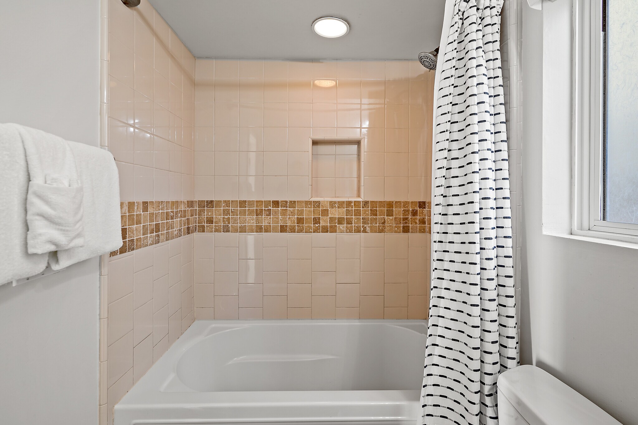 Building Photo - 819 Ostend Ct