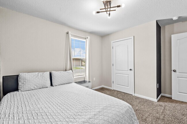 Building Photo - 15735 Palfrey Chase Dr