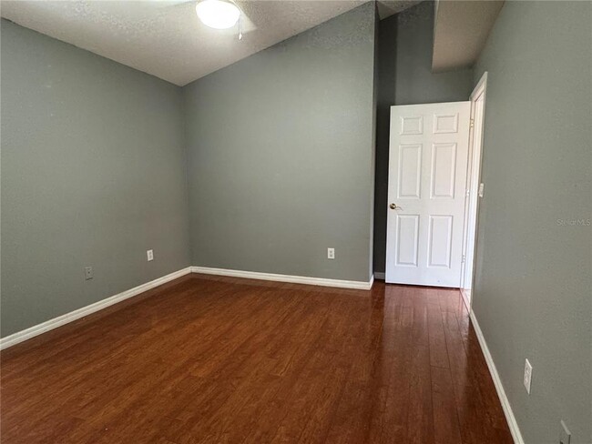 Building Photo - 10207 Quails Landing Ave
