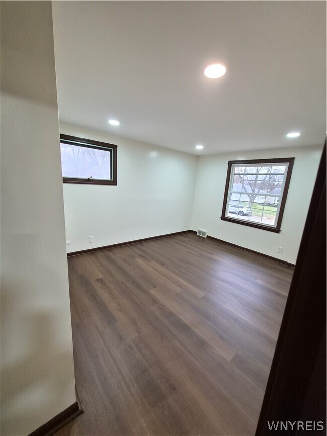 Building Photo - 210 Culpepper Rd