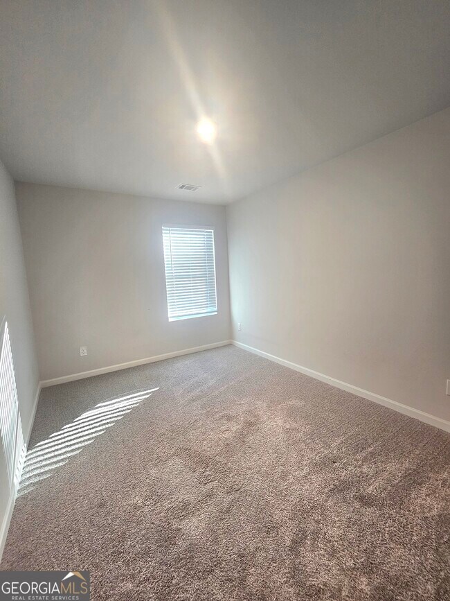 Building Photo - 148 Vlg Grn Dr NW