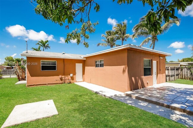 Building Photo - 11460 SW 199th St