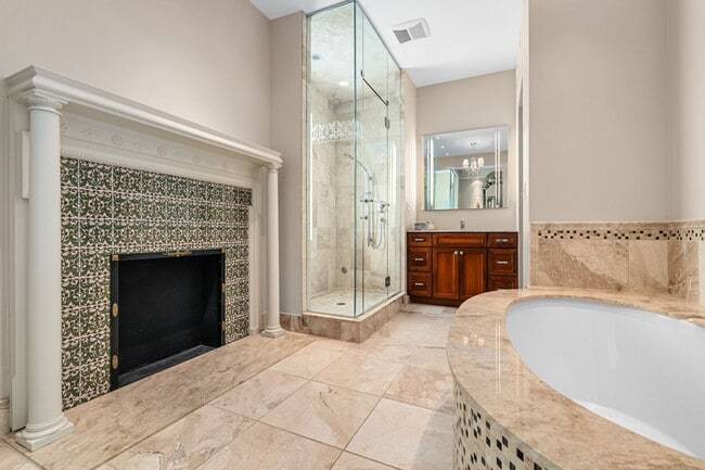 Building Photo - 5135 Ellsworth Ave