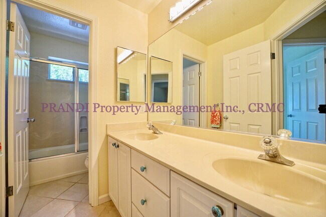 Building Photo - Quality San Rafael Home In Awesome Neighbo...