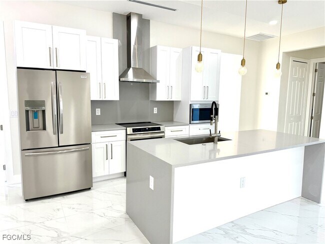 Building Photo - 1926 NW 21st St