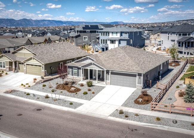 Building Photo - Luxury Ranch-Style Home for Rent | Wolf Ranch | D20 Schools | Pikes Peak Views