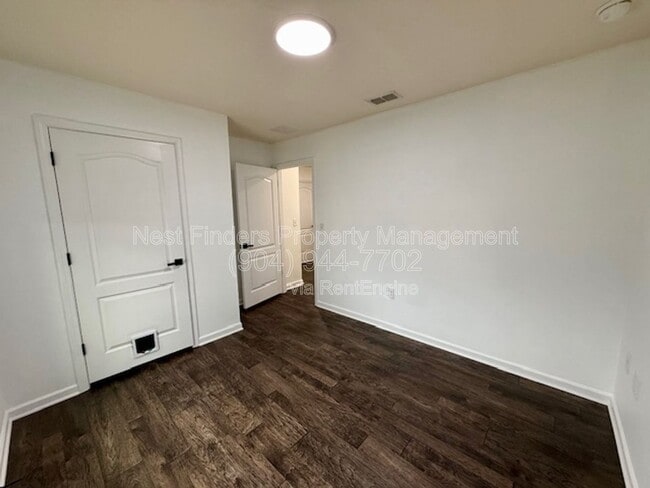 Building Photo - 3640 Alta Lakes Blvd