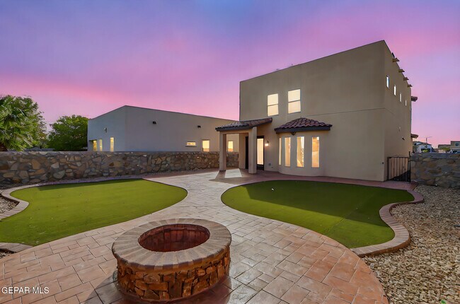 Building Photo - 2436 Eastern Sky St