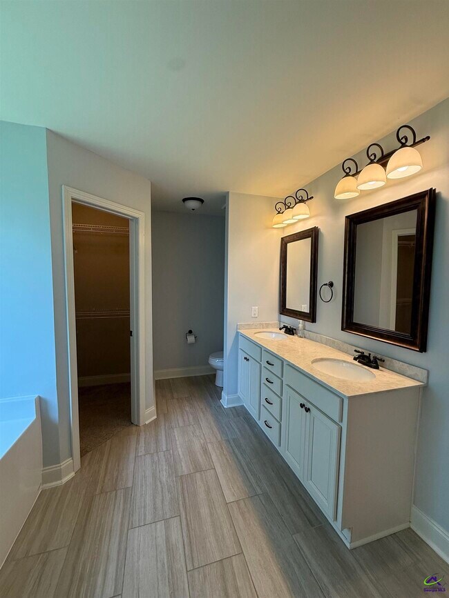 Building Photo - 109 Milford Cir