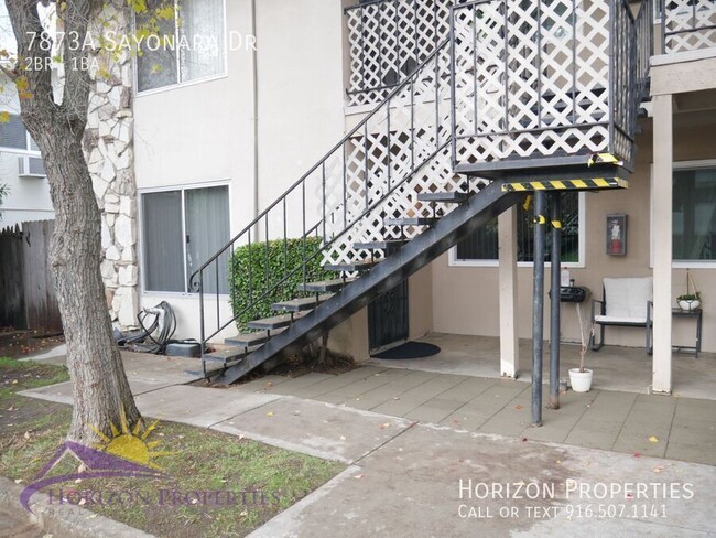 Building Photo - Open 2 Bed 1 Bath Fourplex in Citrus Heights