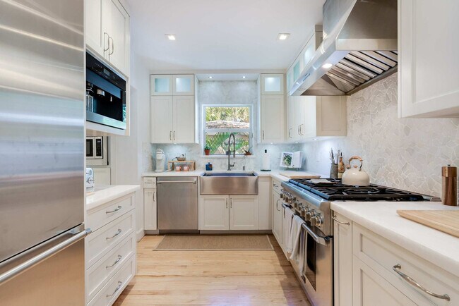 Building Photo - 4131 Lybyer Ave