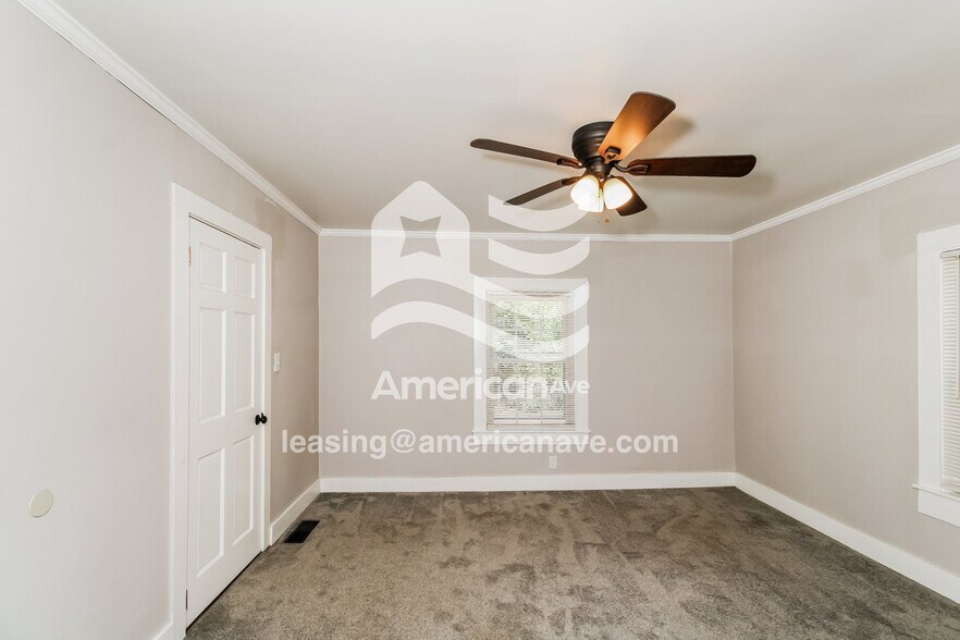 Building Photo - 2125 Haile St