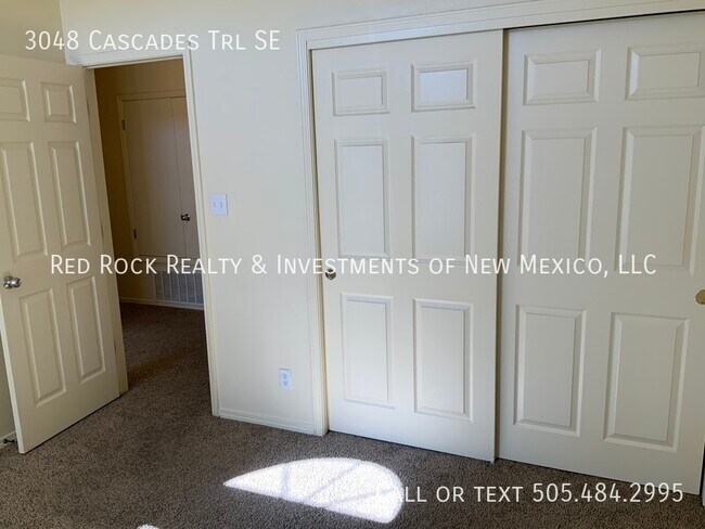 Building Photo - 3048 Cascades Trail SE