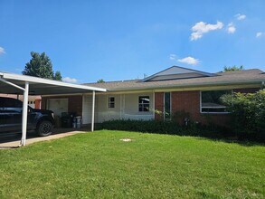 Building Photo - 3 bed 2 bath Newly Renovated Home For Rent