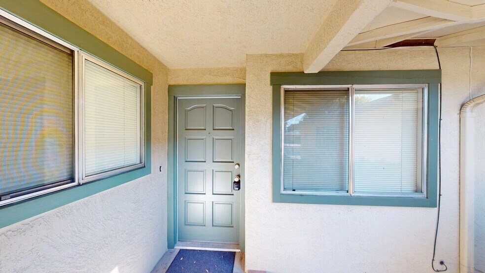 Building Photo - 173 Wayside Dr